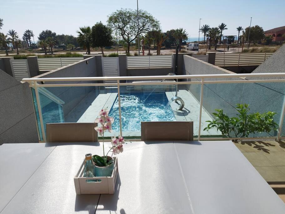 Villa De Lujo Frente Al Mar Barrio-Mar Exterior foto